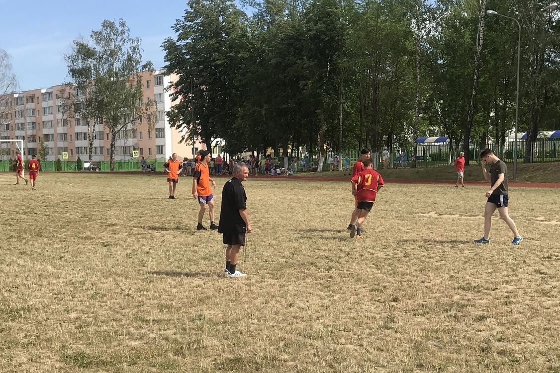 Чемпионат по футболу